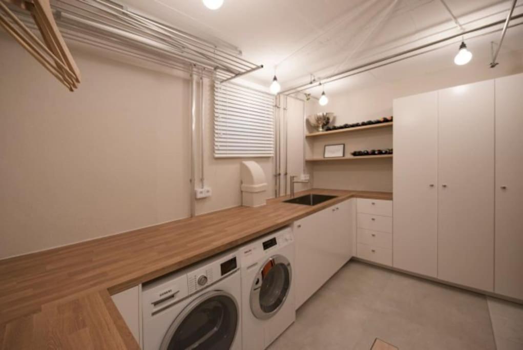 Nature Inspiration Apartment With Balcony & Grill Bbq In Duisburg Mitte Central Station 10 Mins & Big Tv With Photo Lights Kültér fotó